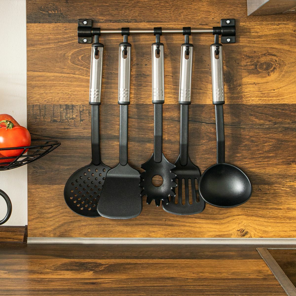 6-teiliges Küchenhelfer-Set aus Edelstahl & Kunststoff – Pfannenwender, Löffel, Suppenkelle, Spaghettilöffel & Wandhalterung mit 5 Haken